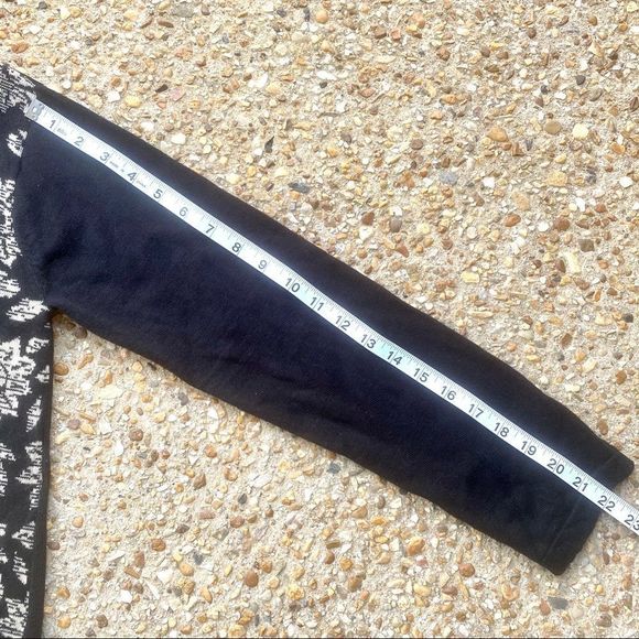 NWT J. Jill Blackcashe Floral Sunflower Black Cardigan Size S - Picture 7 of 11